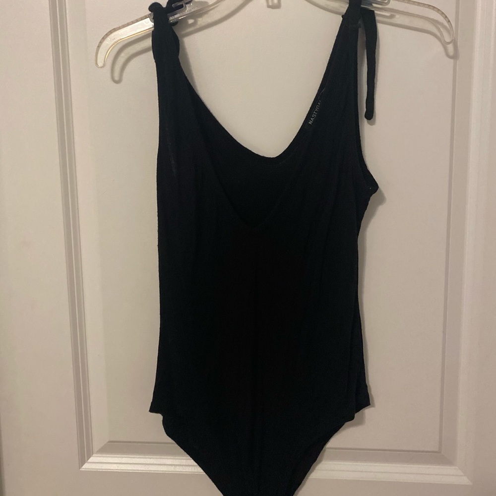 Form fitting bodysuit
